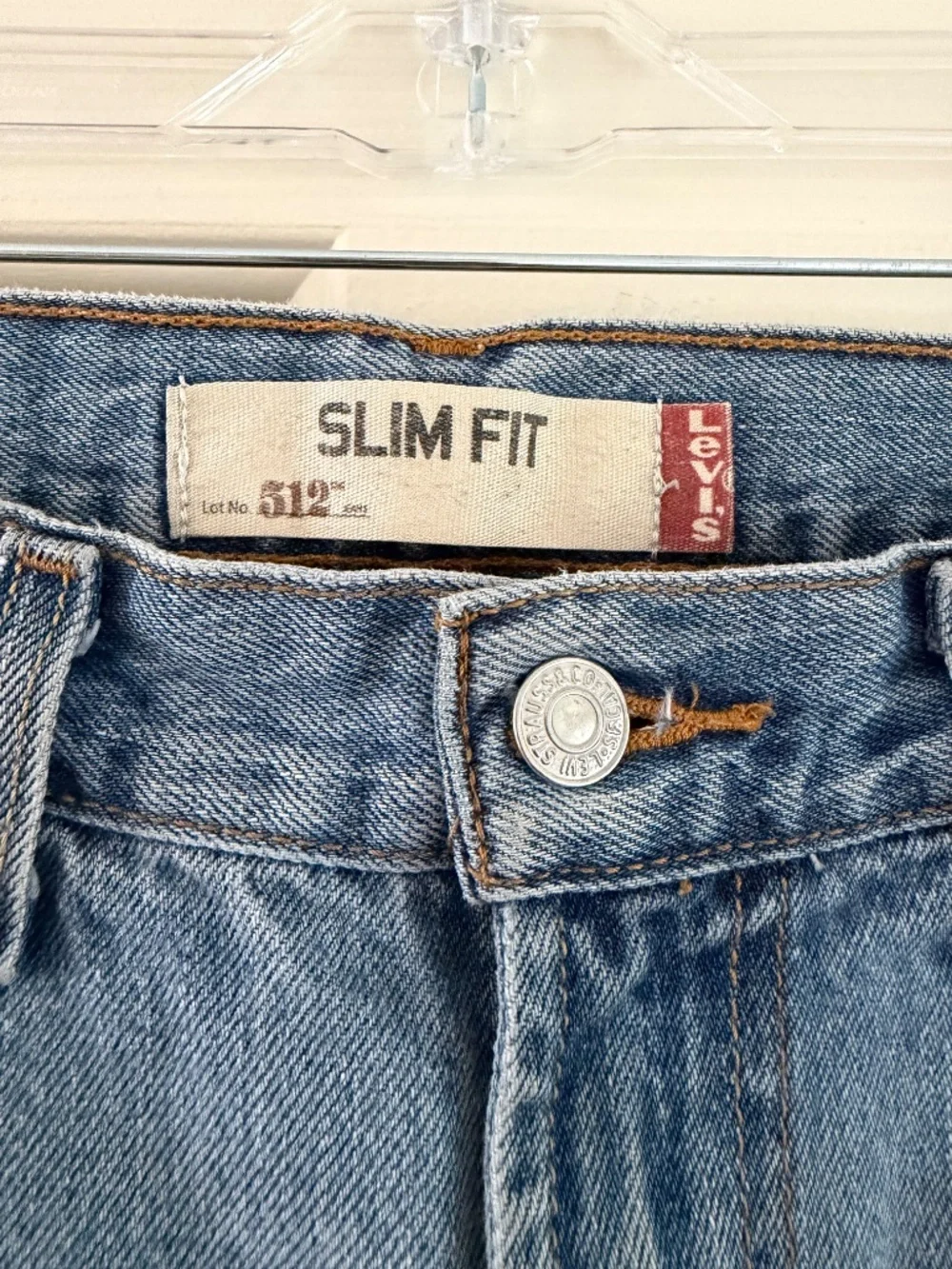 Vintage Levi’s 512 Slim Fit Jeans Men’s 33x30 Light Wash